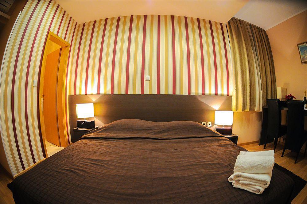 Beach Villa Bb Podstrana Eksteriør billede