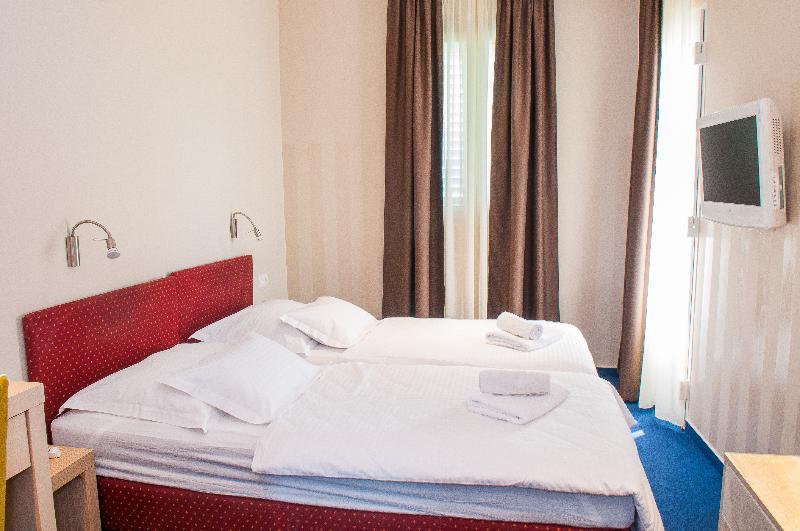 Beach Villa Bb Podstrana Eksteriør billede