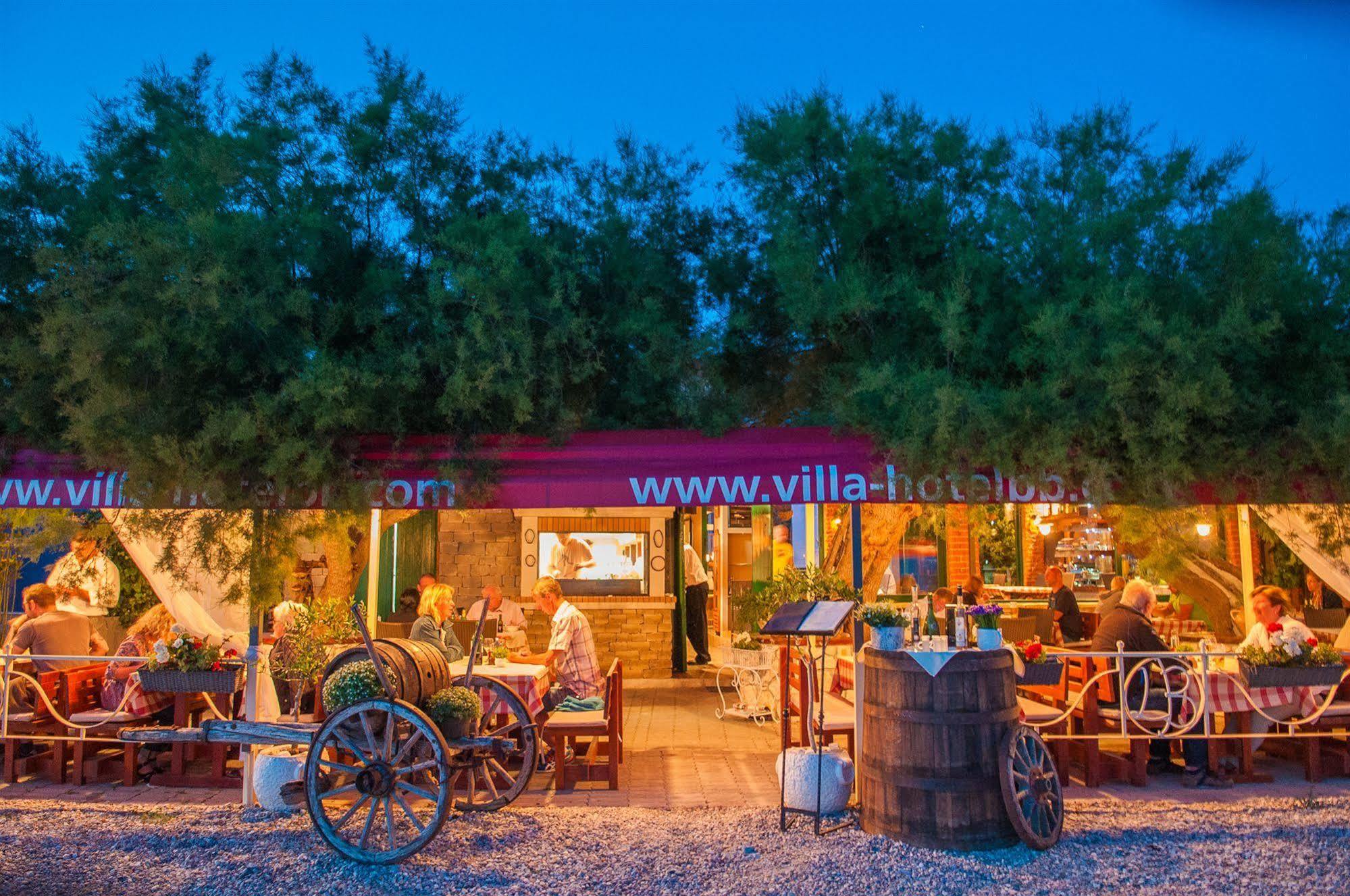 Beach Villa Bb Podstrana Eksteriør billede